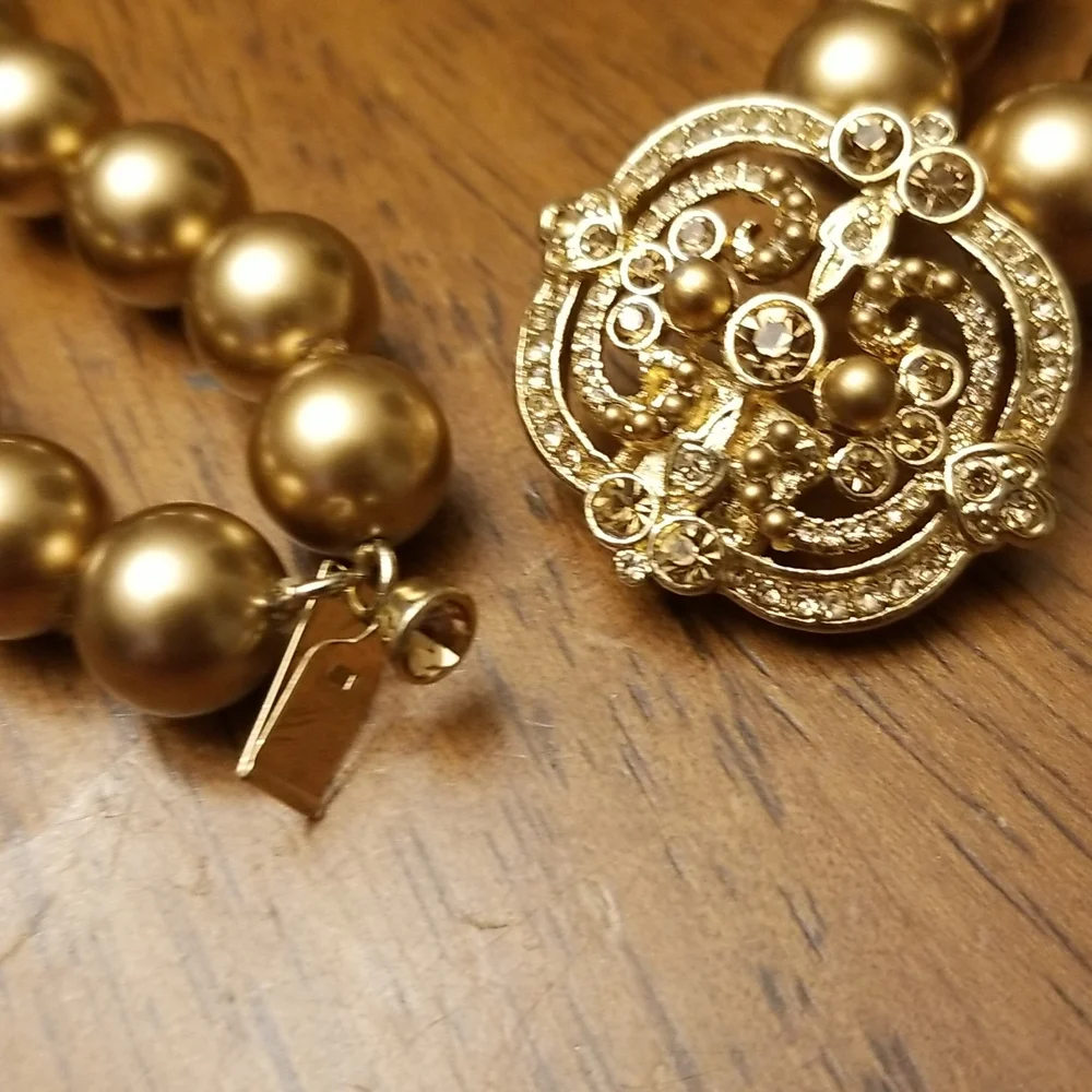 Copper color beaded necklace - Picture 7 of 8